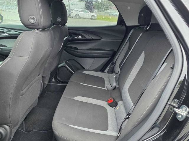 Used 2024 Chevrolet TrailBlazer LT AWD/4WD image 16