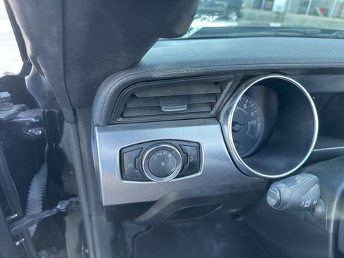 Used 2023 Ford Mustang Premium image 9