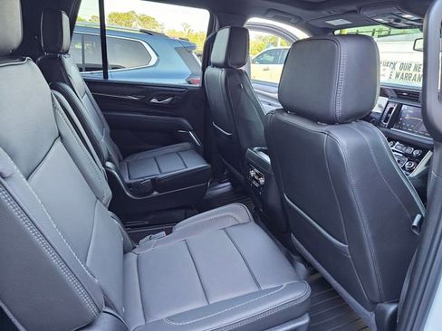 Used 2024 GMC Yukon Denali image 30