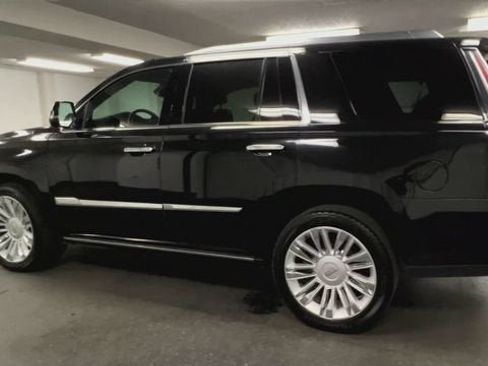 Used 2020 Cadillac Escalade Platinum AWD/4WD image 6