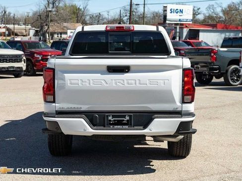 New 2024 Chevrolet Colorado LT w/ LT Convenience Package II image 7