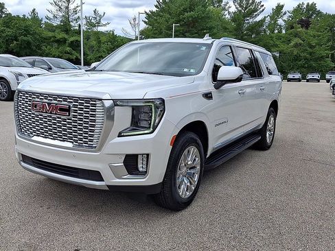 Used 2024 GMC Yukon XL Denali w/ Max Trailering Package AWD/4WD image 4