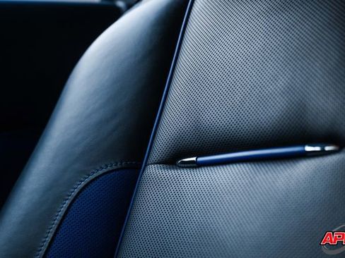 Used 2017 Rolls-Royce Wraith image 28