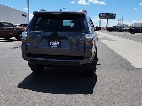 Used 2022 Toyota 4Runner TRD Off-Road AWD/4WD image 3