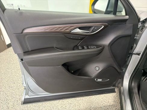 Used 2023 Buick Envision Avenir AWD/4WD image 8