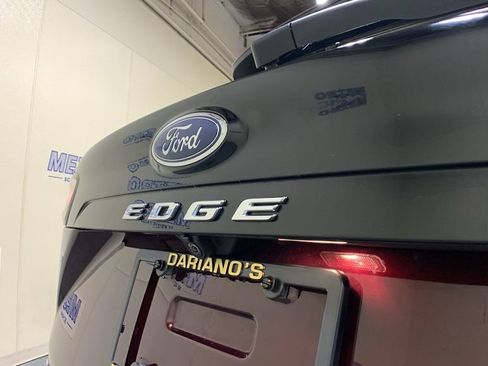 Certified 2022 Ford Edge SEL w/ Convenience Package image 17