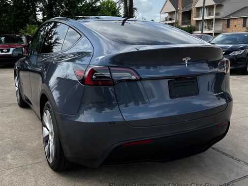 Used 2023 Tesla Model Y AWD image 9
