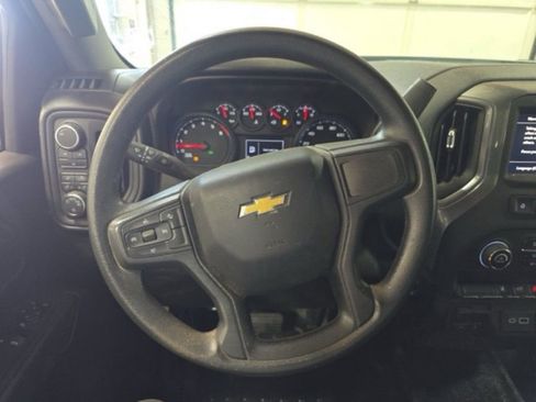 Used 2025 Chevrolet Silverado 2500 W/T image 14