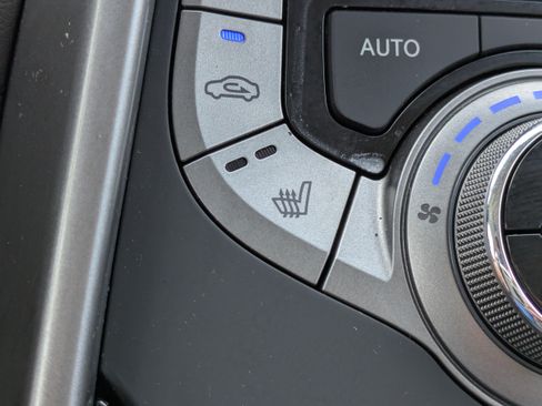 Used 2013 Hyundai Elantra Limited w/ Technology Pkg FWD image 22