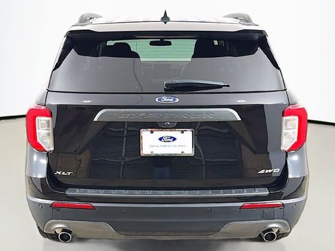 Used 2023 Ford Explorer XLT w/ Equipment Group 202A AWD/4WD image 13