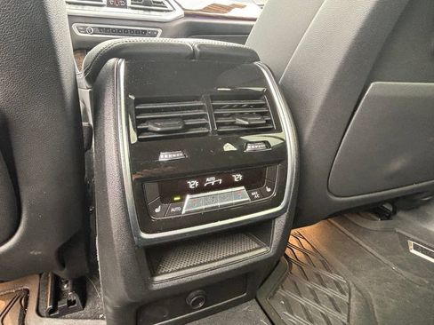 Used 2021 BMW X5 xDrive40i w/ Convenience Package AWD/4WD image 14