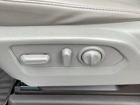 Used 2020 Chevrolet Silverado 2500 LTZ w/ LTZ Premium Package image 8