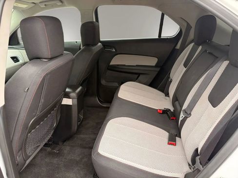 Used 2017 Chevrolet Equinox LT w/ Convenience Package image 19