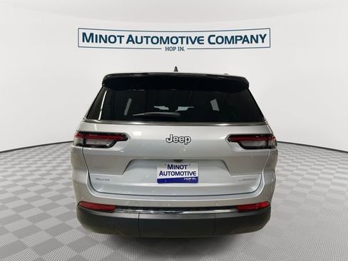 New 2026 Jeep Grand Cherokee L Laredo AWD/4WD image 7