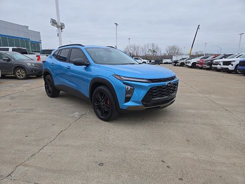 Used 2025 Chevrolet Trax ACTIV w/ Driver Confidence Package image 8