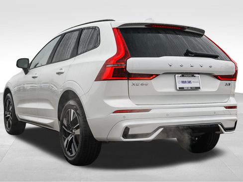 New 2026 Volvo XC60 B5 Core w/ Climate Package image 7