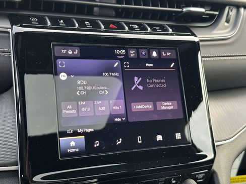 New 2025 Jeep Grand Cherokee Laredo X w/ Luxury Tech Group I image 19