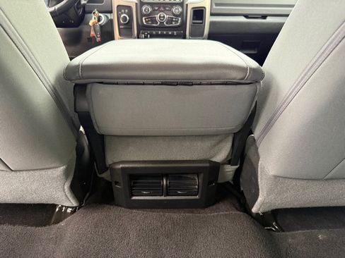 Used 2017 RAM 2500 SLT w/ Luxury Group AWD/4WD image 27
