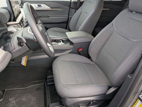 New 2026 Ford Explorer Active image 16