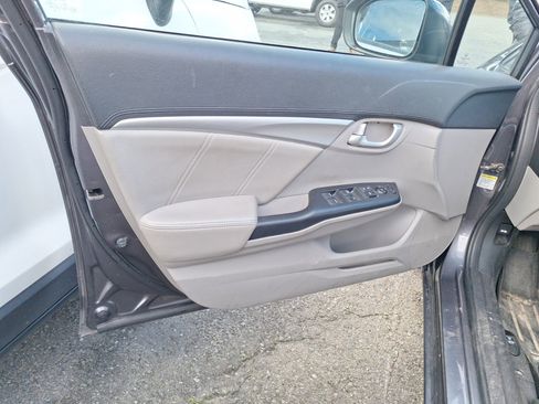 Used 2015 Honda Civic EX-L image 9