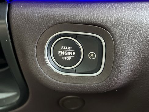 Certified 2023 Mercedes-Benz GLS 450 4MATIC image 33