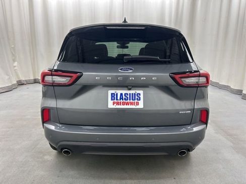 Used 2023 Ford Escape ST-Line Elite AWD/4WD image 5