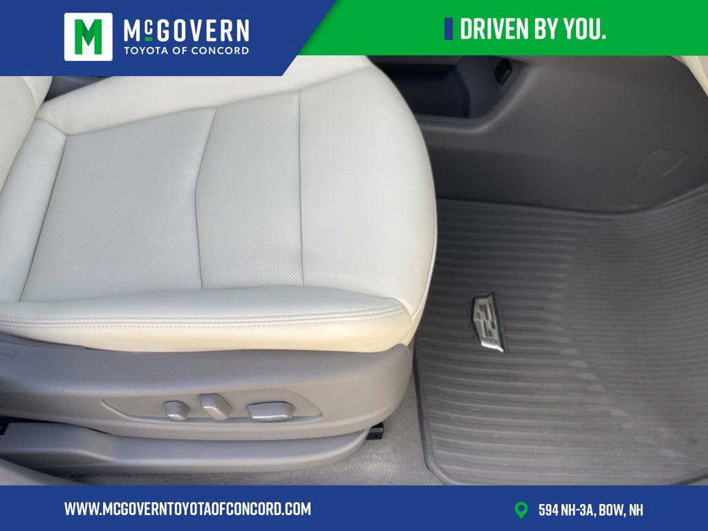 Used 2025 Cadillac XT6 Premium Luxury AWD/4WD image 37