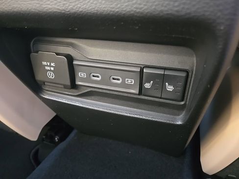 New 2026 Jeep Grand Cherokee Limited AWD/4WD image 91
