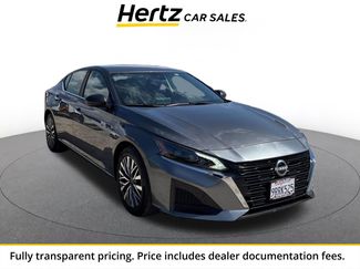 Used 2025 Nissan Altima 2.5 SV FWD video 1