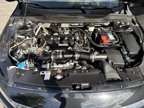 Used 2019 Honda Accord LX image 9
