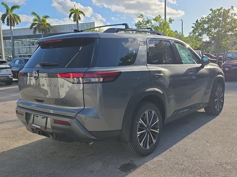 New 2026 Nissan Pathfinder Platinum w/ Cargo Package AWD/4WD image 8