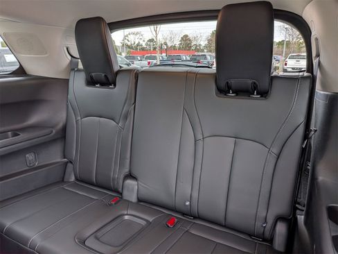 New 2026 INFINITI QX60 Luxe image 30