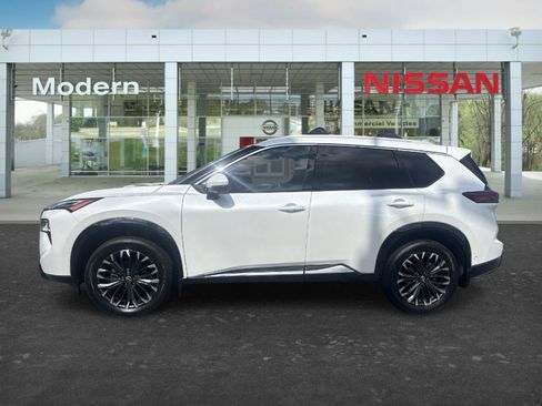 Certified 2026 Nissan Rogue Platinum w/ Platinum Premium Package AWD/4WD image 2