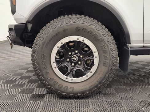 Used 2021 Ford Bronco Badlands w/ Sasquatch Package AWD/4WD image 12