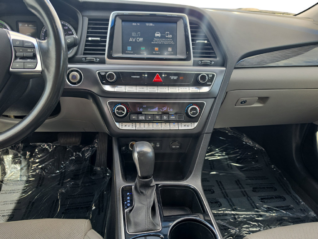 Used 2018 Hyundai Sonata Limited FWD image 11