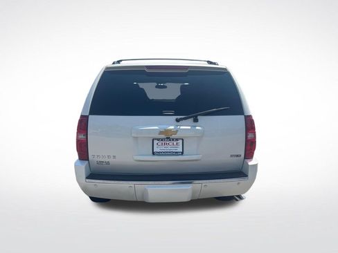 Used 2012 Chevrolet Tahoe LTZ AWD/4WD image 6