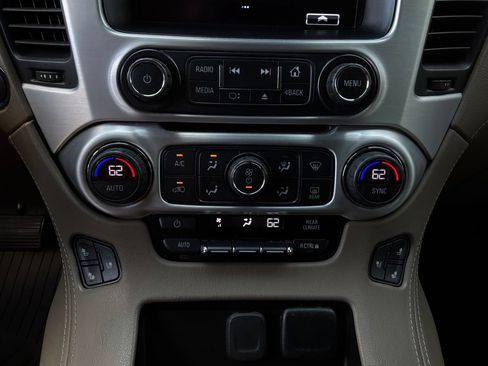 Used 2019 GMC Yukon SLT w/ Premium Edition RWD image 31