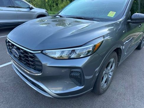 Used 2023 Ford Escape ST-Line w/ Tech Pack #1 FWD image 2