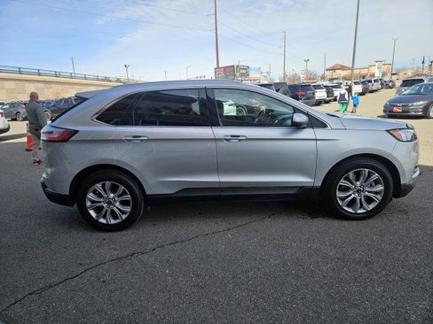 Used 2019 Ford Edge Titanium image 6