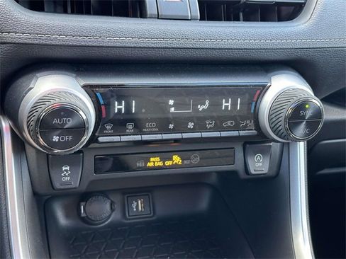 Used 2025 Toyota RAV4 XLE image 23