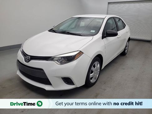 Used 2015 Toyota Corolla LE FWD image 1