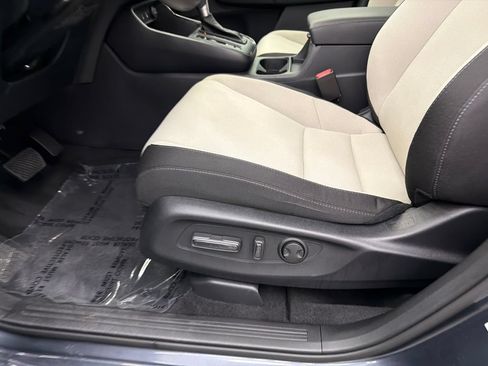 Used 2026 Honda CR-V EX image 10