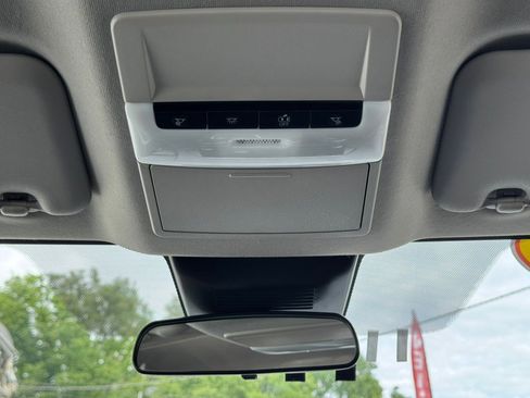 Used 2025 Nissan Sentra SV FWD image 26
