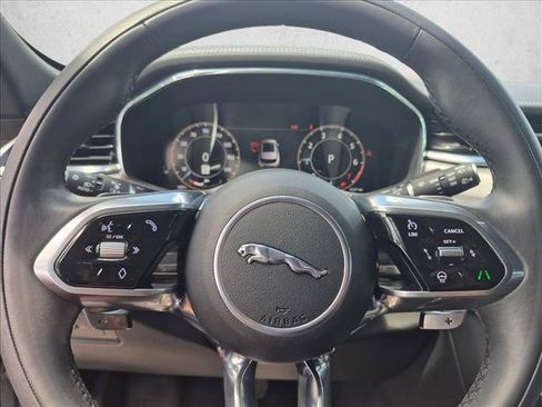 Used 2024 Jaguar F-PACE R-Dynamic S AWD/4WD image 12