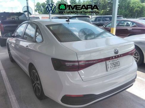 Used 2025 Volkswagen Jetta Sport FWD image 3