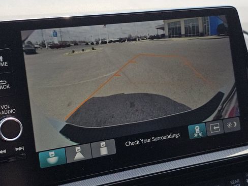 Used 2025 Honda Odyssey Touring image 14