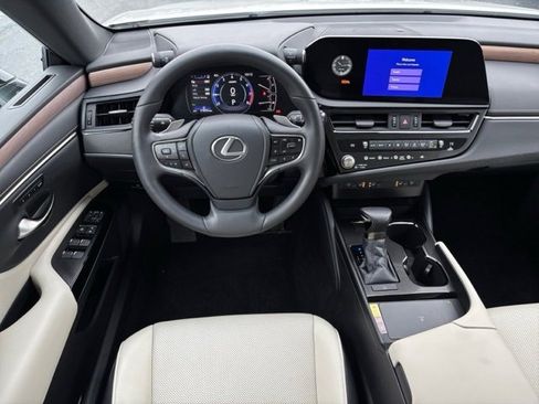 Used 2023 Lexus ES 350 w/ Premium Package image 13