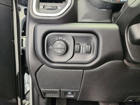 Used 2024 RAM 2500 Laramie AWD/4WD image 21