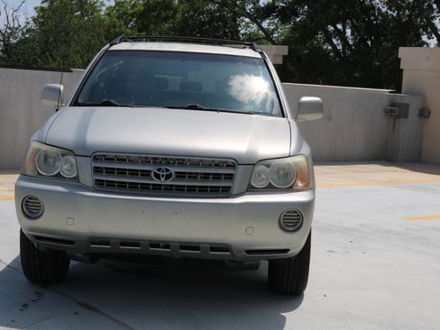 Used 2002 Toyota Highlander 2WD V6 image 17