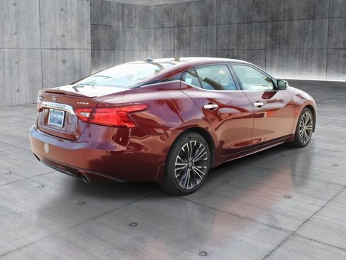 Used 2016 Nissan Maxima Platinum image 5